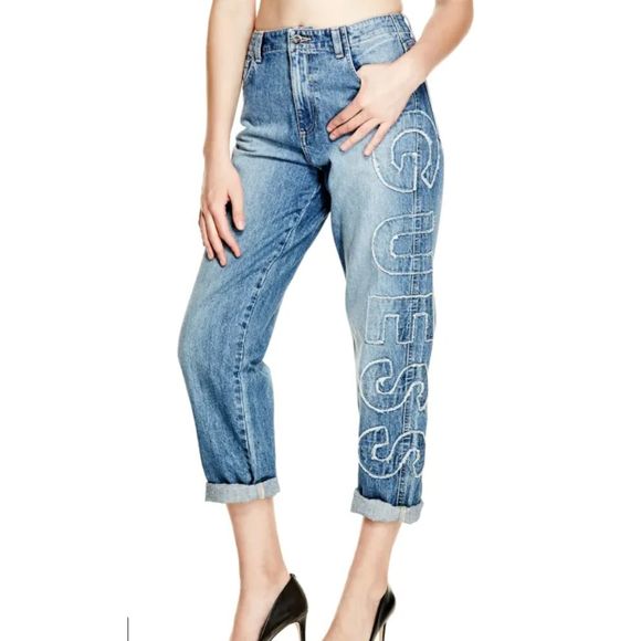 GUESS Originals Relaxed High-Waisted Jeans - Picture 1 of 8